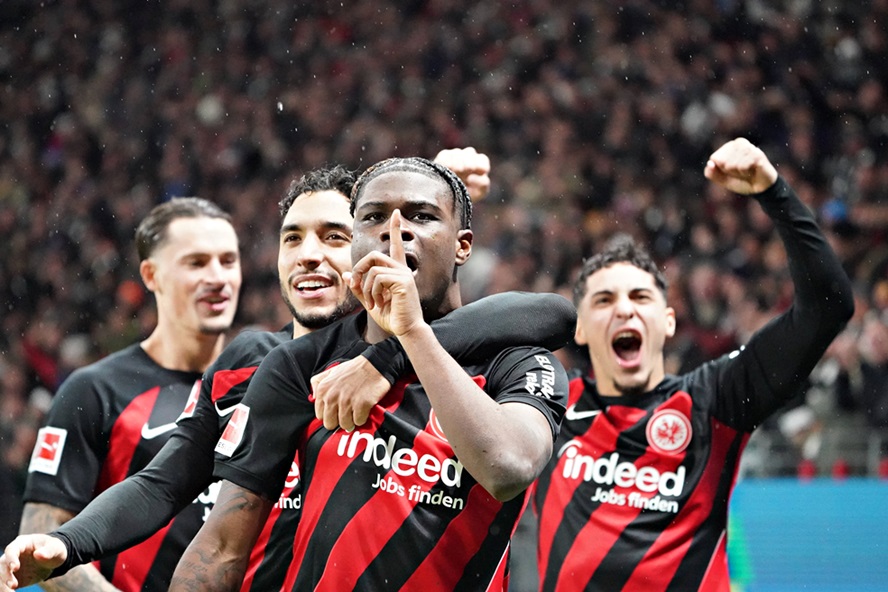 Alle Spieler von Eintracht Frankfurt einsortiert: Wen kaufen, wen verkaufen?